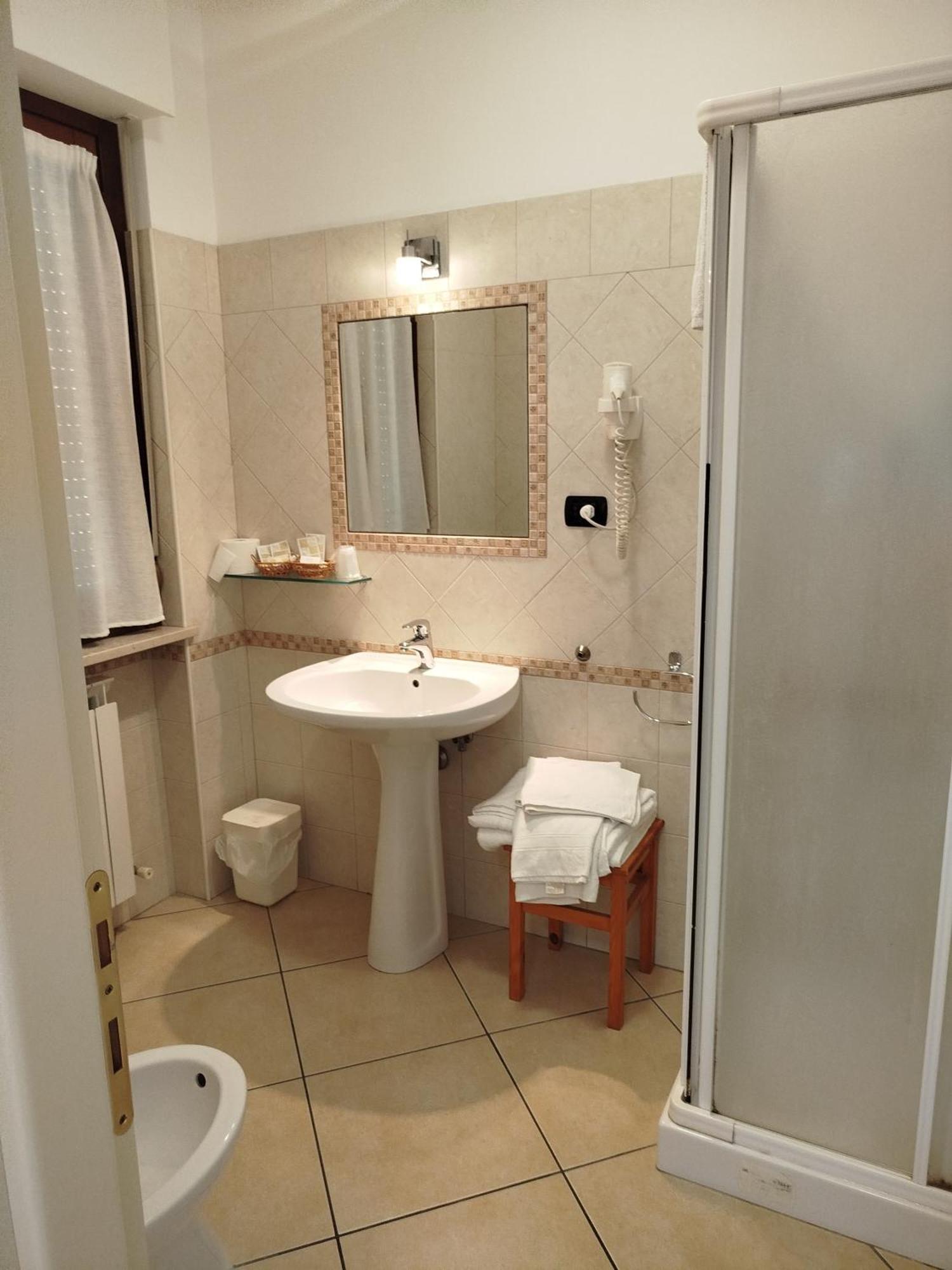 Albergo Le 2 Rose San Severino Marche Εξωτερικό φωτογραφία