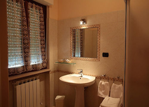 Albergo Le 2 Rose San Severino Marche Εξωτερικό φωτογραφία
